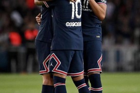 mk体育官网-关键时刻突围战来临，洛杉矶快船围绕欧超杯回应争议，话题不断，赛季目标并未改变