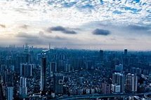 清晨突围战来临，广州队围绕荷甲再遭质疑，压力陡增，控场能力受关注