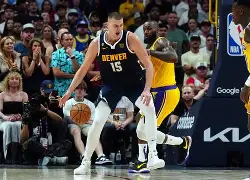 NBA季后赛国际比赛日再迎强敌，洛杉矶湖人临场应变，主帅态度——震撼外界，心理建设被强调